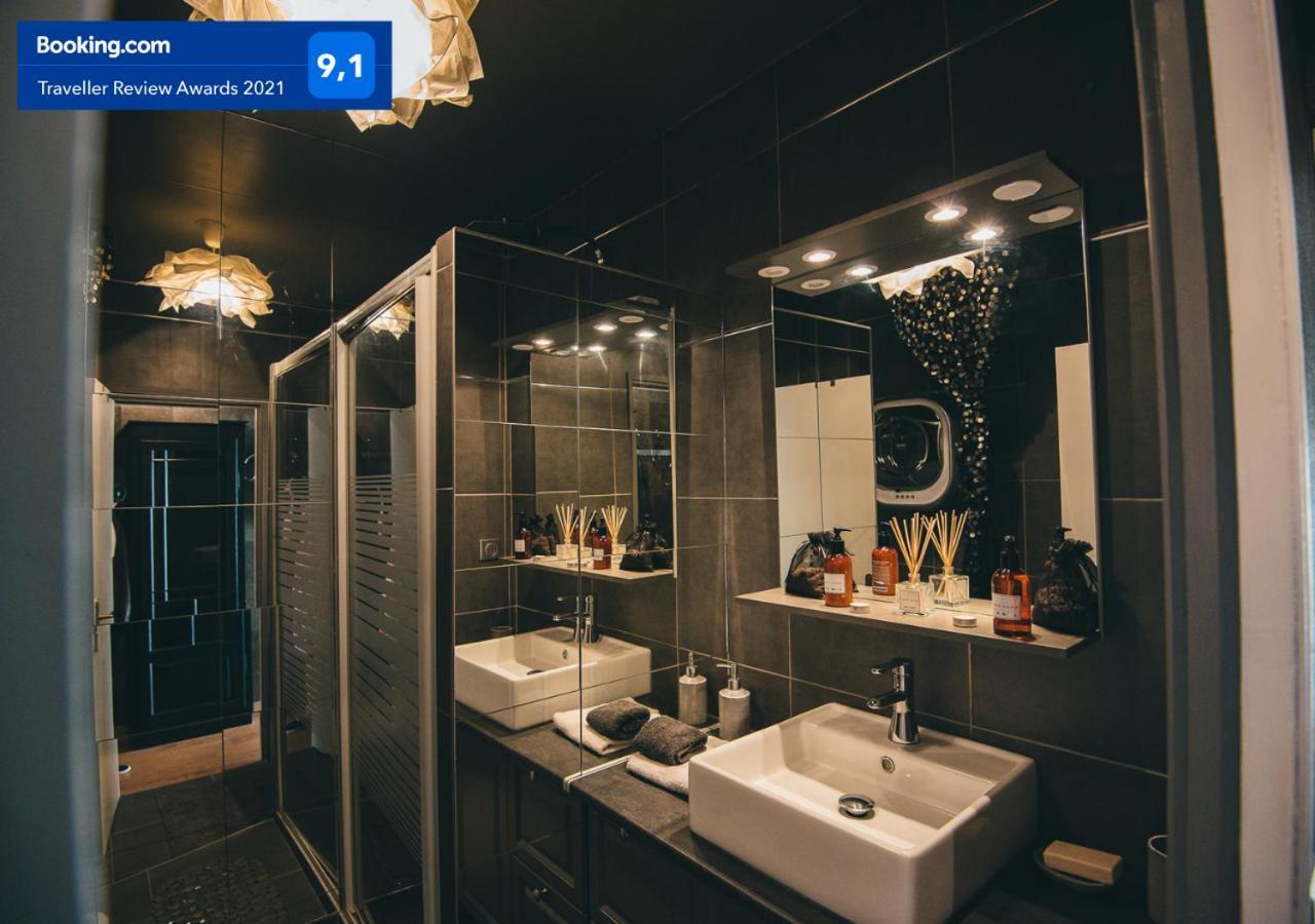 Le Petit Roi - Standingplace เลอเชอส์เนย์ ภายนอก รูปภาพ